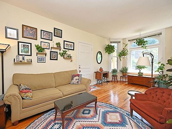 5th image of 236 Loraine Ave #1