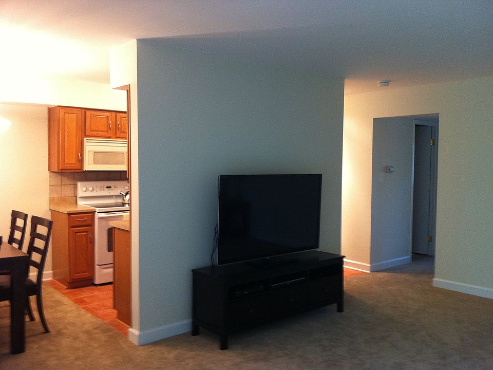 1st image of 929 Casey Ct