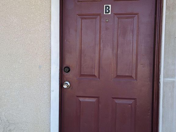5th image of 54657 29 Palms Hwy APT B