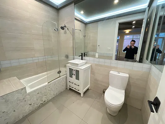 Rented by Tapiro Realty | media 7