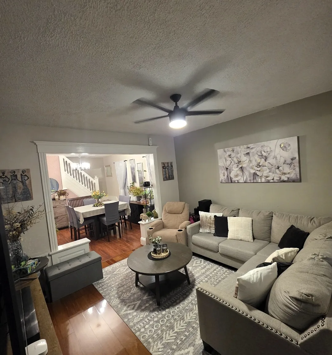 4 bed, 1.5 bath, 1344 sqft, $2,200 — Photo 2