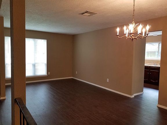 2nd image of 408 Bull Run Dr
