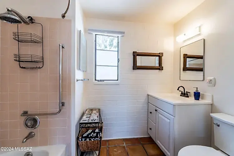 402 S Paseo Pena #C — Photo 10