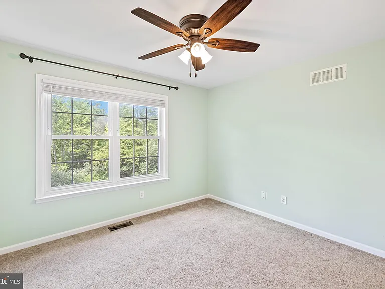 203 Princeton Cir — Photo 27