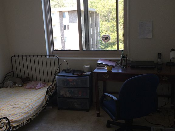 4th image of 257 Congressional Ln APT 611
