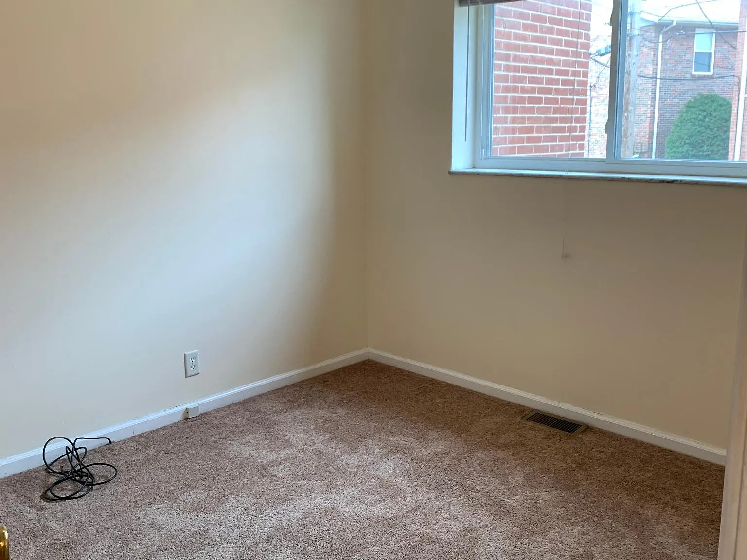 2 bed, 650 sqft, $1,095 — Photo 3
