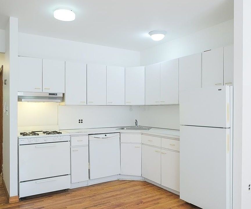 1st image of 184 Underhill Ave APT 1