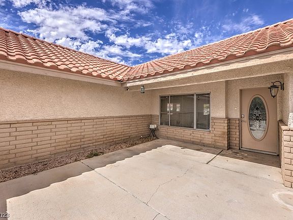 5th image of 7625 N Rainbow Blvd