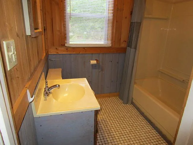 658 Keller Ave N — Photo 6