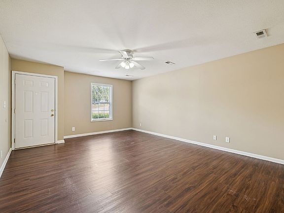 5th image of 269A Executive Ave