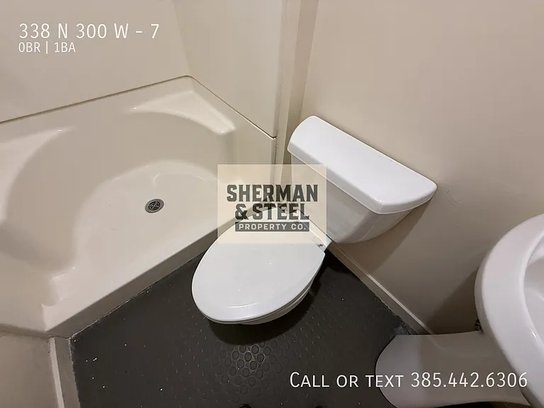 338 N 300 W #7 — Photo 15
