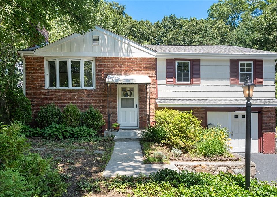 1st image of 203 Turner Rd