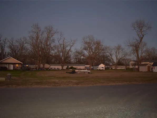 664 Red Chute Ln, Bossier City, LA 71112