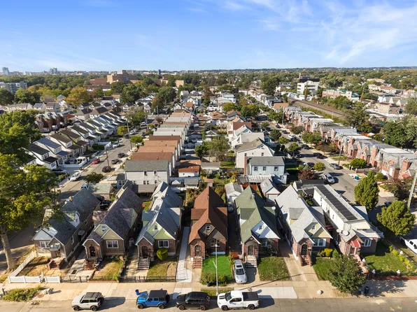 179-11 120th Avenue image 7 of 35