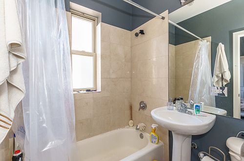 5th image of 1226 N Greenview Ave APT 3F