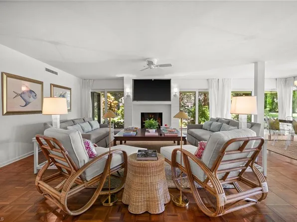 100 Tall Pine LN #1101, NAPLES, FL 34105