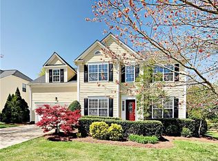 6823 Bickham Ln, Charlotte, NC 28269