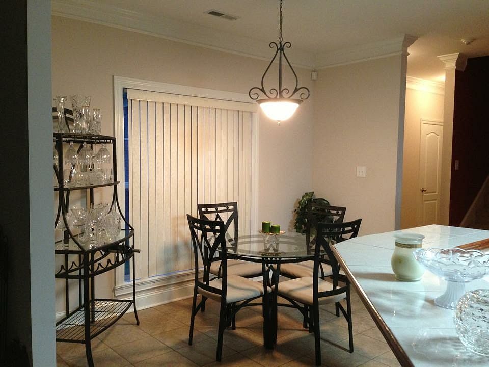 2nd image of 2316 Almon Way SW