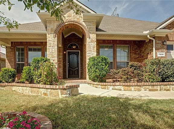 3rd image of 7808 Black Willow Ln