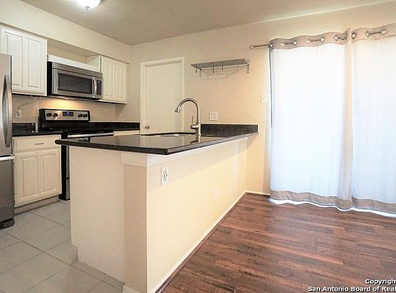 3rd image of 8020 Braesmain Dr APT 2002