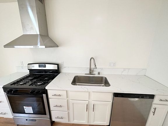4th image of 1401 Havenhurst Dr #89