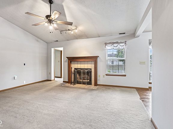 5th image of 12216 Laurelwood Ct