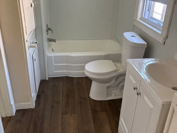 509 Main St APT 2, East Rochester, NY 14445
