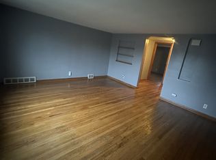 10925 McCracken Rd, Garfield Heights, OH 44125