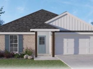 28454 Evangeline Ln, Albany, LA 70711