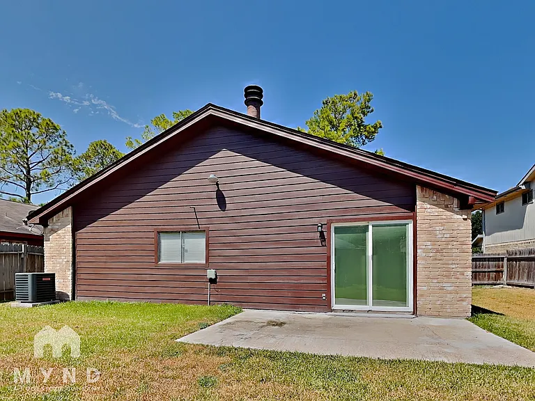 8111 Valeta Dr — Photo 15