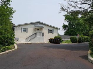 150 2nd St APT 4, Schwenksville, PA 19473