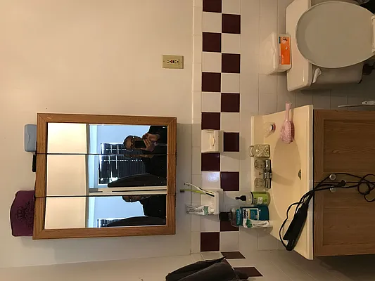 Rented by Gotham City Realty Group | media 18