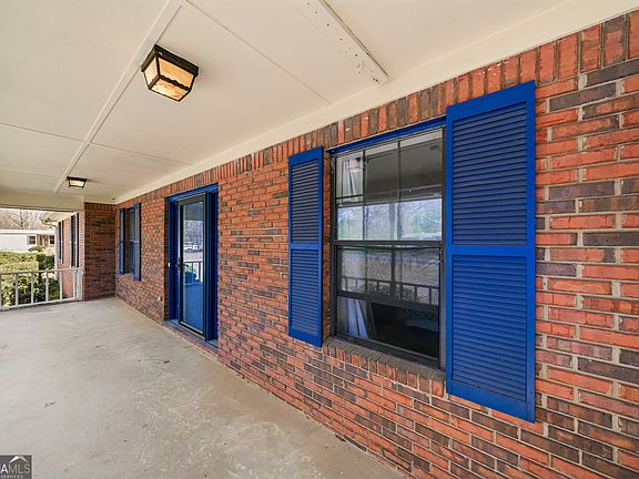 5th image of 22 Wet Oak Dr NW