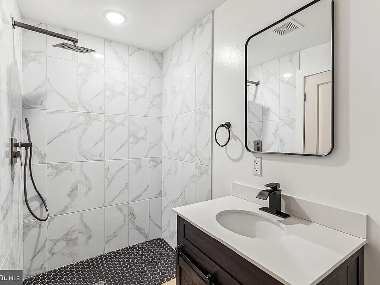 2023 N Reese St — Photo 12