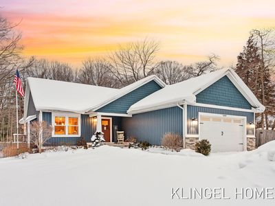 14507 Lakeshore Dr, Grand Haven, MI, 49417