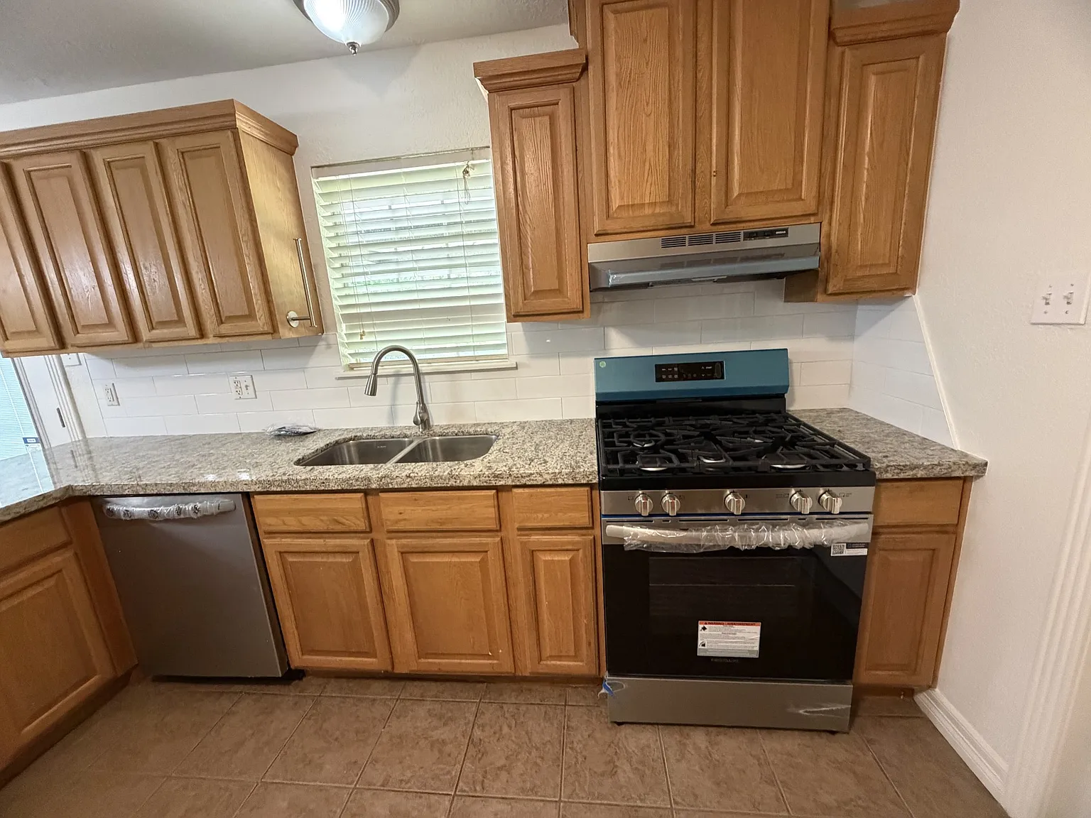 3 bed, 1287 sqft, $1,500 — Photo 2