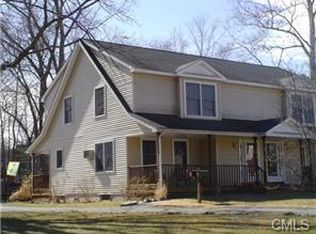 12 Mansfield St #A, Bethel, CT 06801