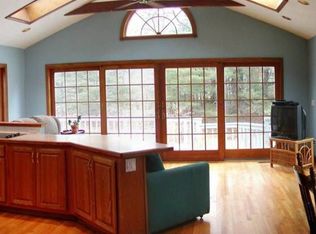 69 Gould Rd, Andover, MA 01810