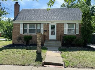 18052 Commercial Ave, Lansing, IL