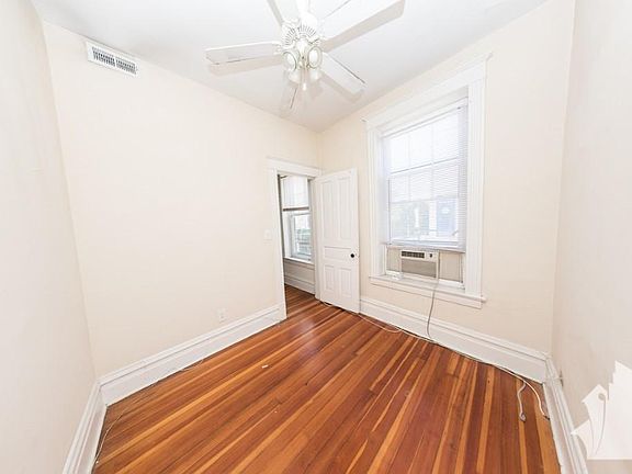 2nd image of 2258 N Southport Ave #2VV