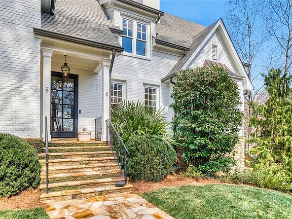 2nd image of 8 W Wieuca Rd NE