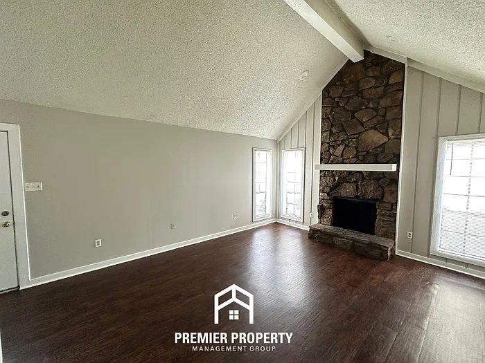 6167 Scarlet Leaf Dr — Photo 2