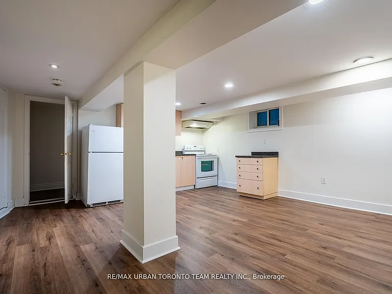 1277 Broadview Ave #LOWER — Photo 9