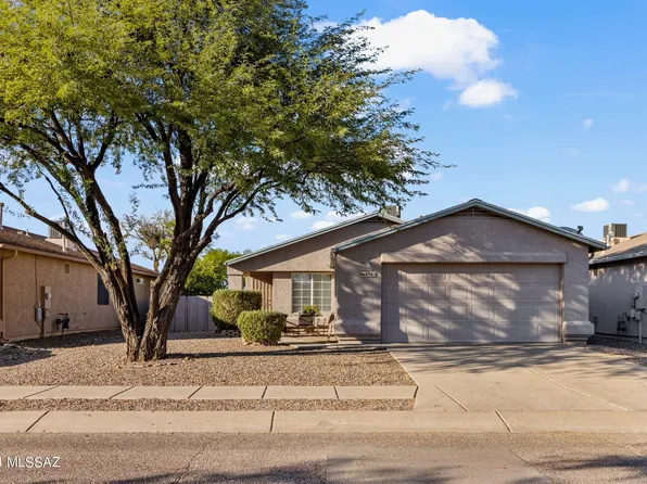 8985 E Glenmont Dr, Tucson, AZ 85730