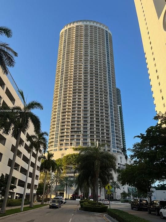1st image of 1750 N Bayshore Dr APT 4003