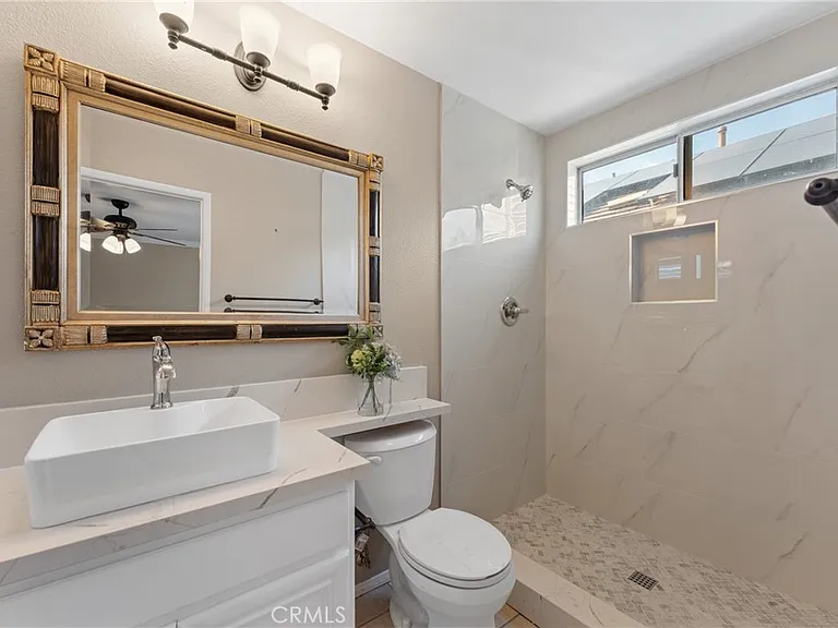 6430 Regents Ct — Photo 39