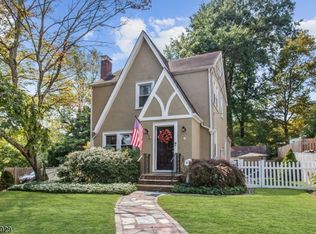 2 Lovell Ave, Morristown, NJ 07960