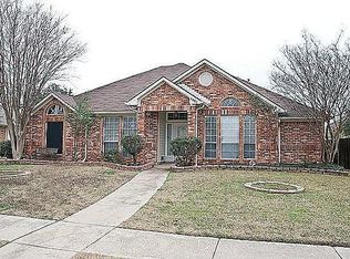 6406 Debbie Cir, Rowlett, TX 75089