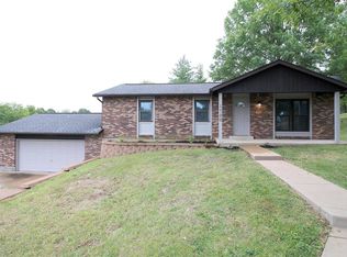 1700 Scenic Meadows Dr, Imperial, MO 63052