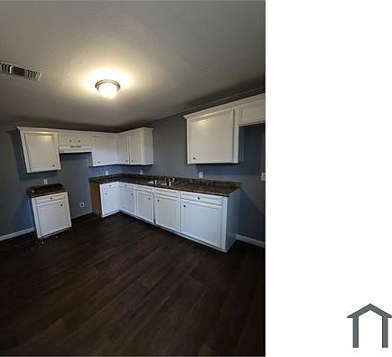 3rd image of 106 W 75th St